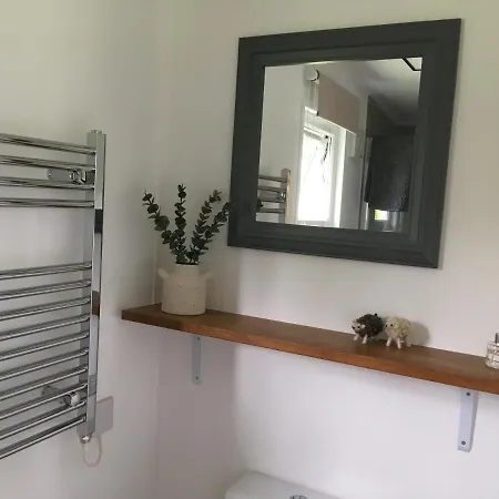 Rosemary Shepherds Hut, Clay Bank Huts * Ingleby Greenhow