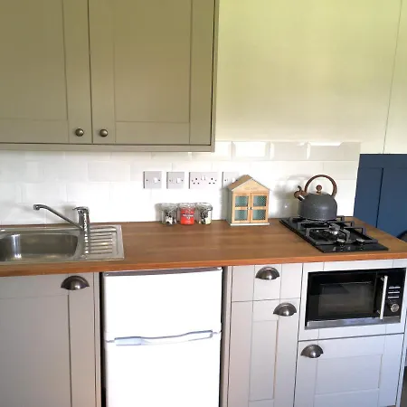 Rosemary Shepherds Hut, Clay Bank Huts * Ingleby Greenhow