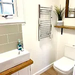 Rosemary Shepherds Hut, Clay Bank Huts *
